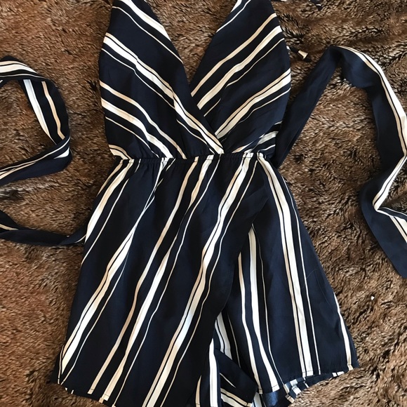 Striped Romper With Halter Top - Picture 4 of 4